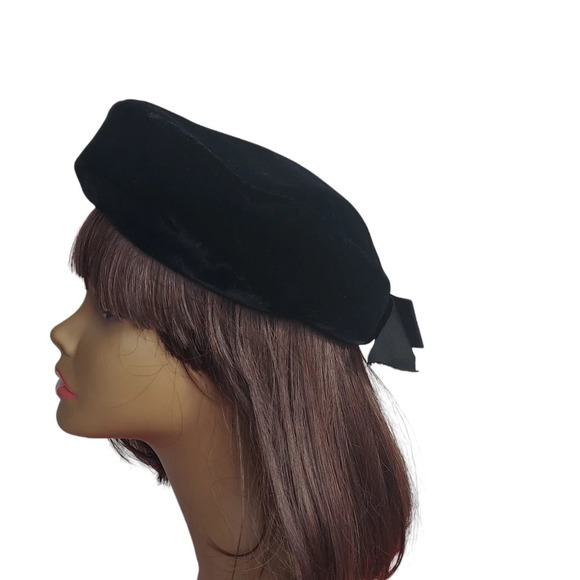 Vintage Black Velvet Union Made Back Bow Pillbox Hat - Picture 2 of 14